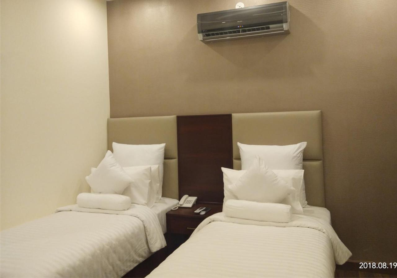 S Chalet Multan Exterior foto